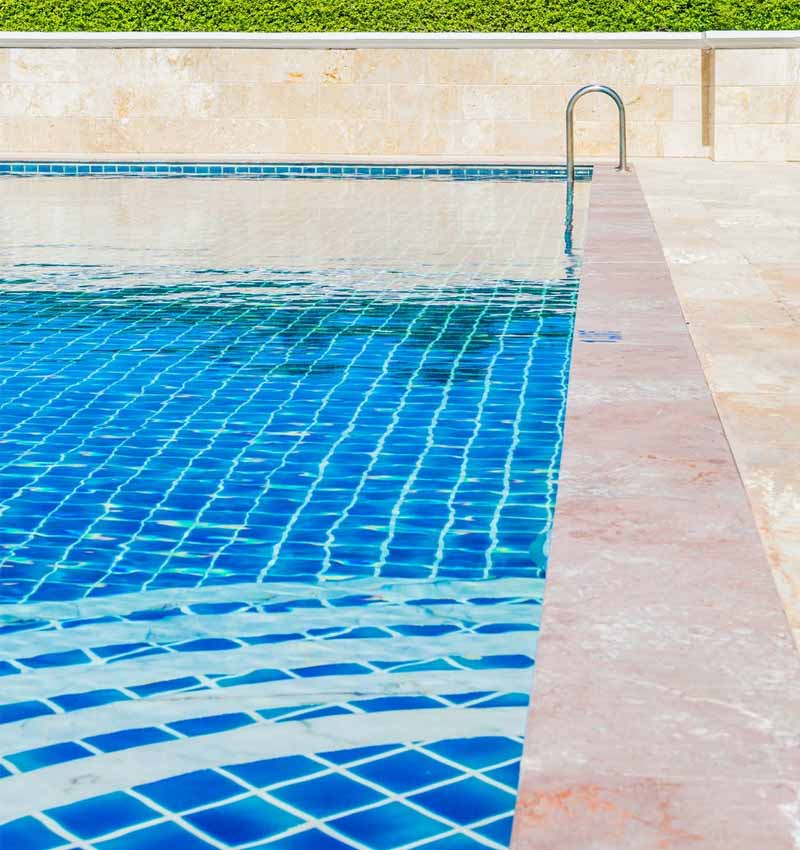 Bomba de calor para climatización de piscina en Torrevieja