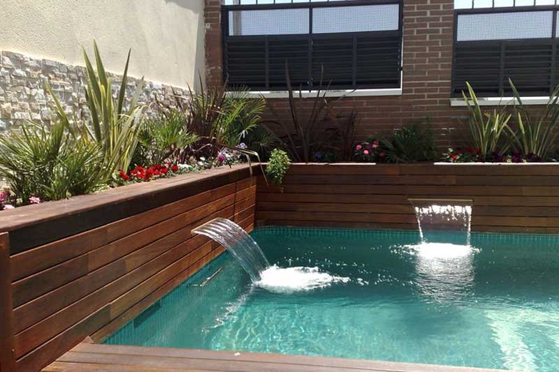 Piscinas con cascadas