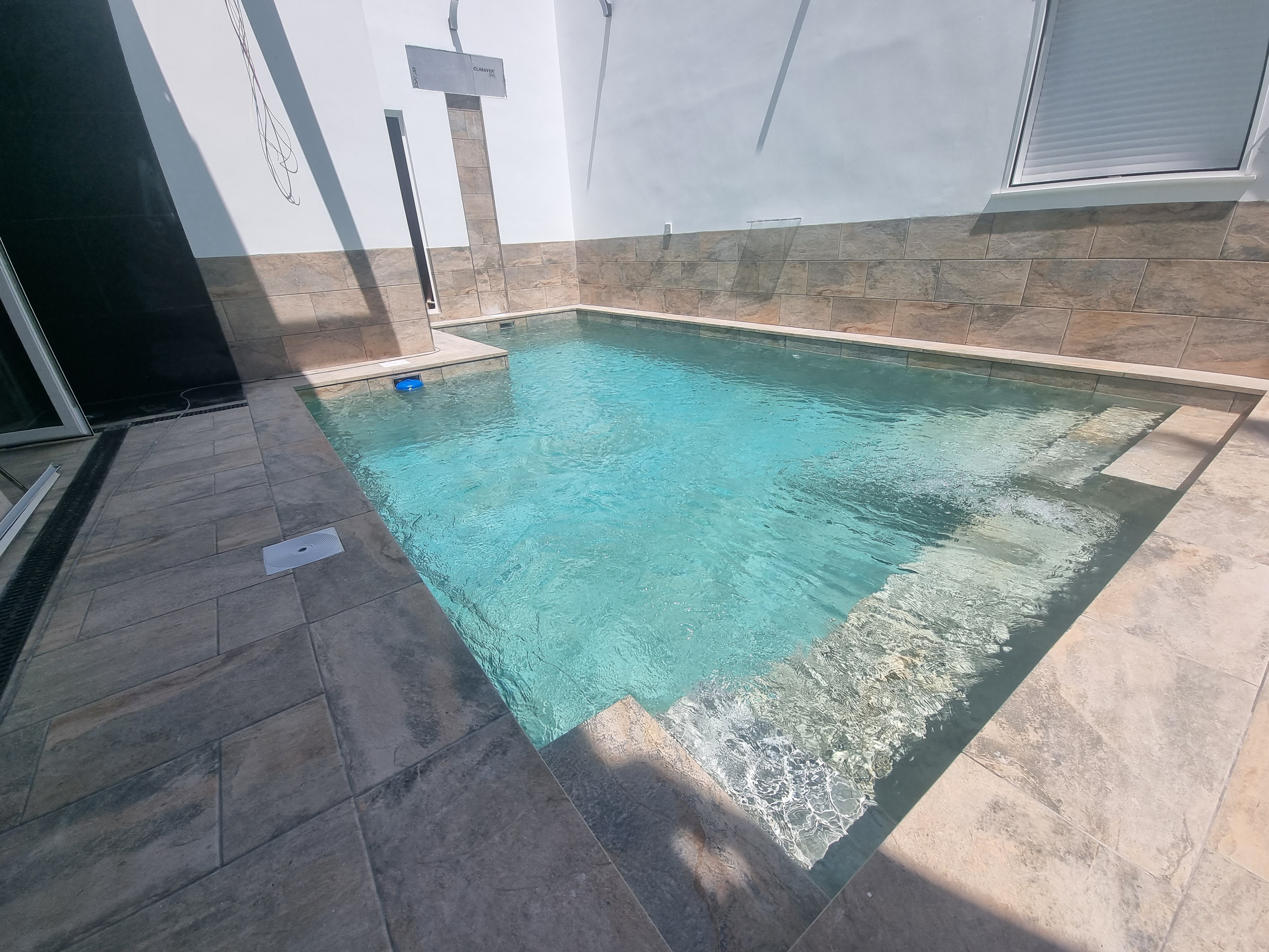 Piscina de obra nueva de 7,50 por 4,50 metros en Almoradí